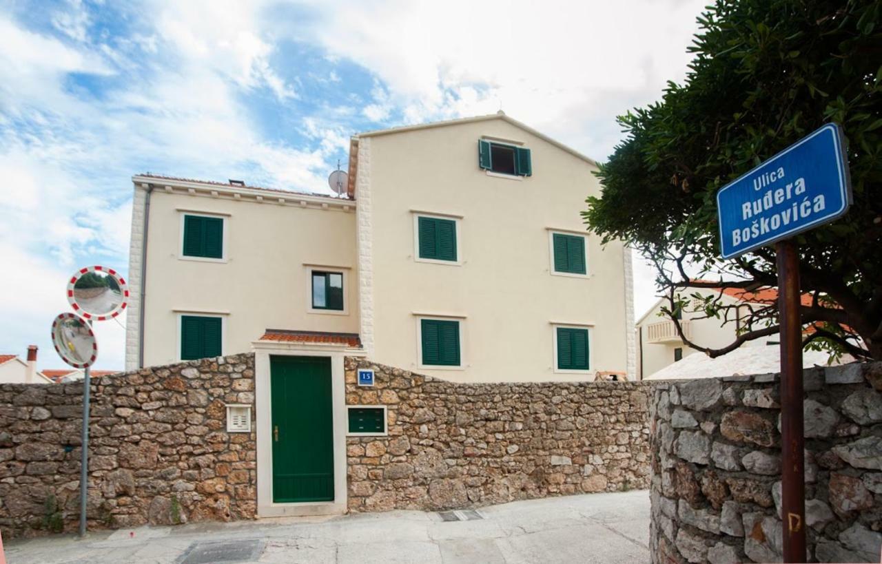 House Koloc Apartamento Bol Exterior foto