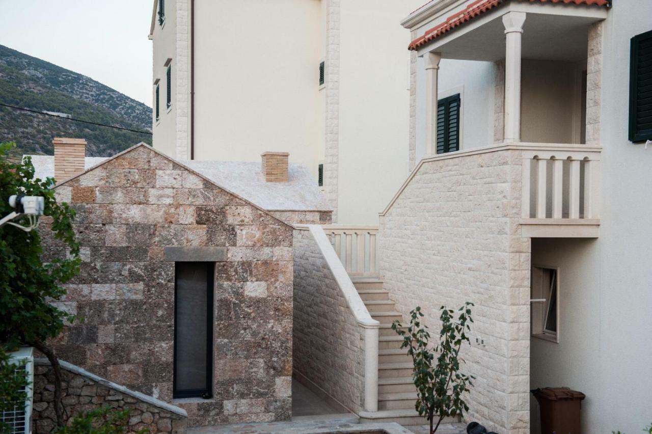 House Koloc Apartamento Bol Exterior foto