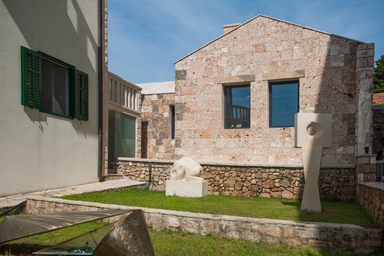 House Koloc Apartamento Bol Exterior foto